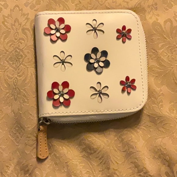 Wolf Genuine Leather Travel Jewelry Case - Picture 1 of 3